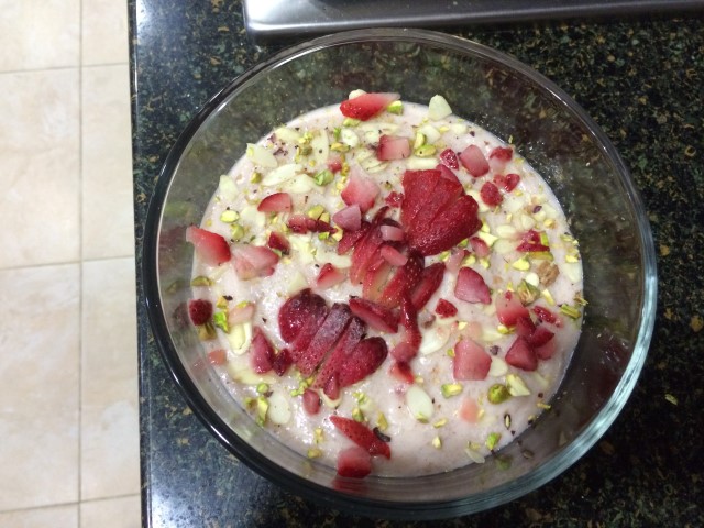 Strawberry phirni