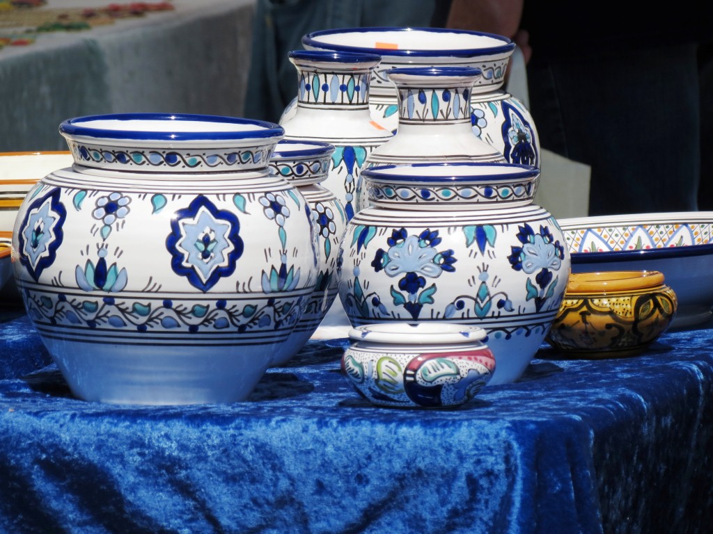 Bone china stalls
