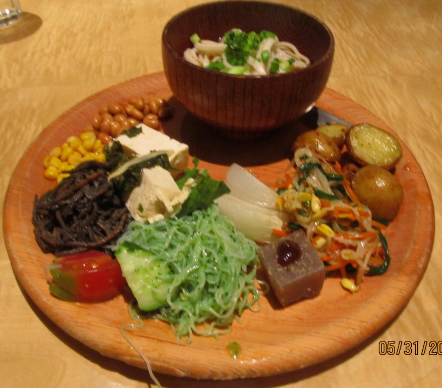 Organic vegetables and Japanese noodles
