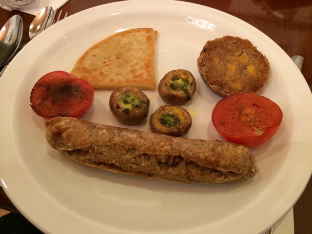 Traditional Scottish B'fast - Potato Scone, vegetarian sausage, veg haggis, grilled tomatoes, multigrain cake