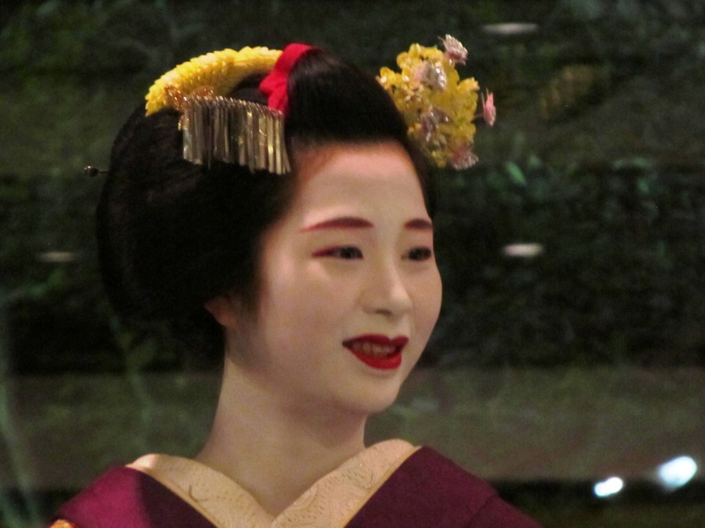 Dinner with Maiko: Part-1